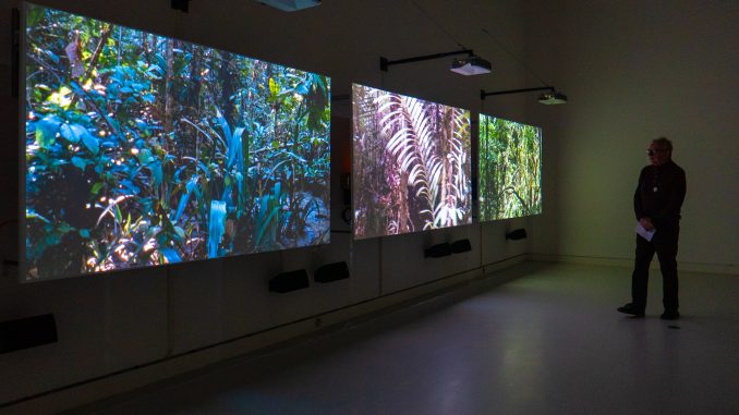 Requiem von Julian Rosefeldt (2007)