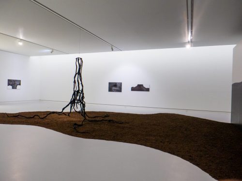 Reeni Yakar (2022) von Binta Diaw. Kunsthalle Mainz. Foto: Ulla Blohberger